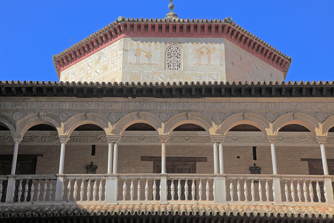 Spain,Andalusia,Sevilla,Real Alcazar,moorish royal palace,patio de las Doncellas