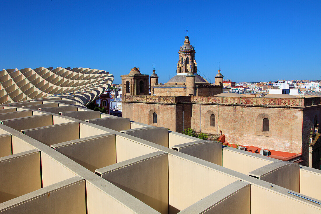 Spain,Andalusia,Seville,Metropol Parasol,Las Setas,Iglesia de la Anunciacion (arch. Jurgen Mayer)