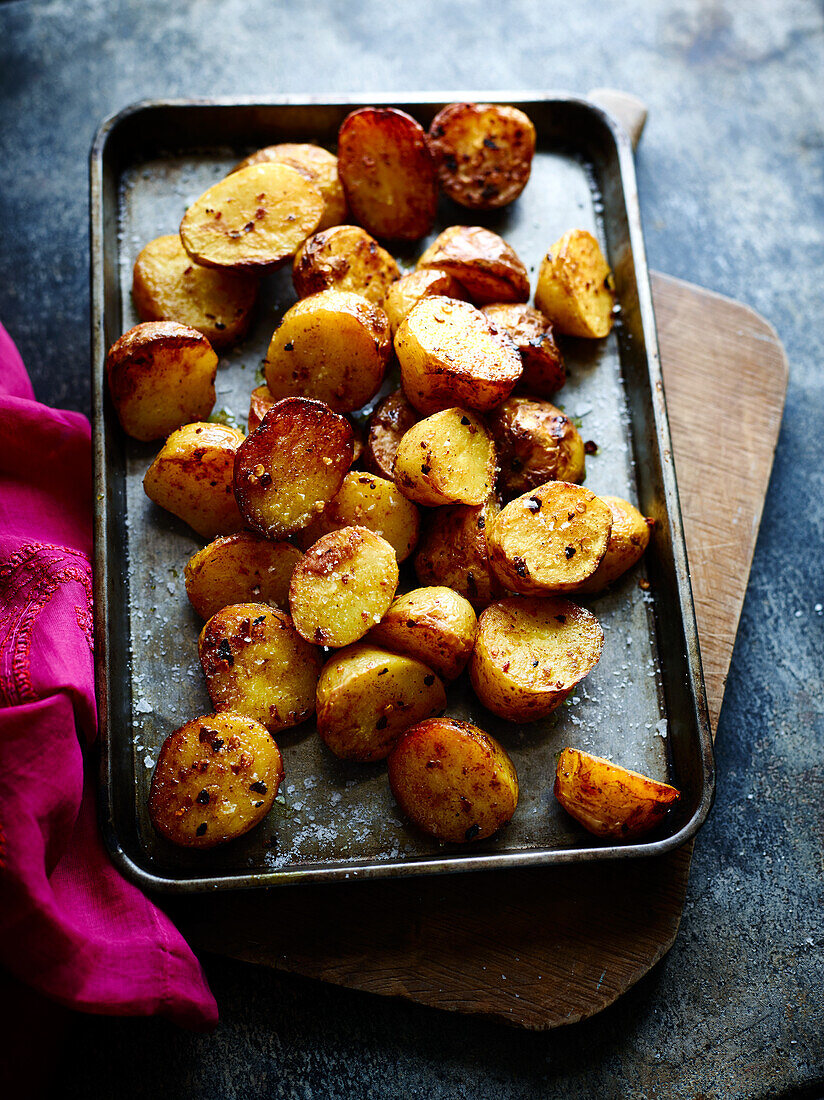 Bombay Potatoes (pikant gewürzte Ofenkartoffeln)