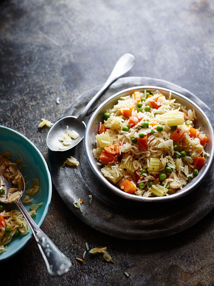 Pilau rice with vegetables