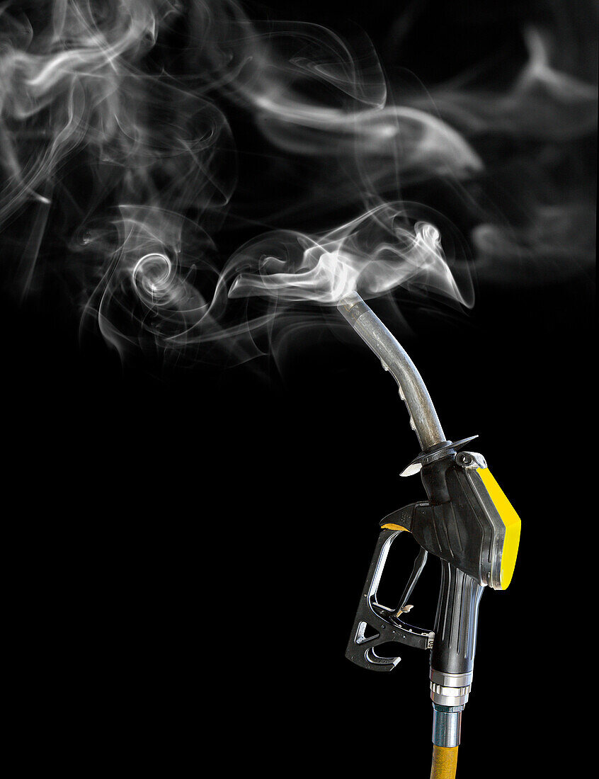 Smoking fuel nozzle, illustration