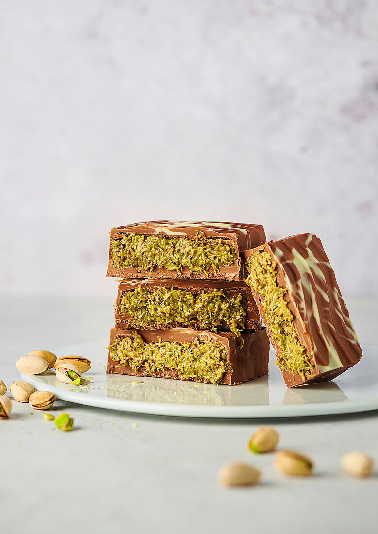 Dubai chocolate with pistachio cream