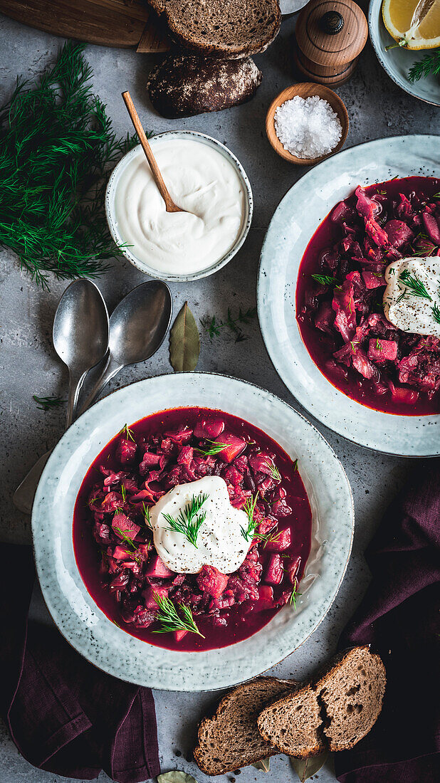 Vegetarian borscht with sour cream and dill