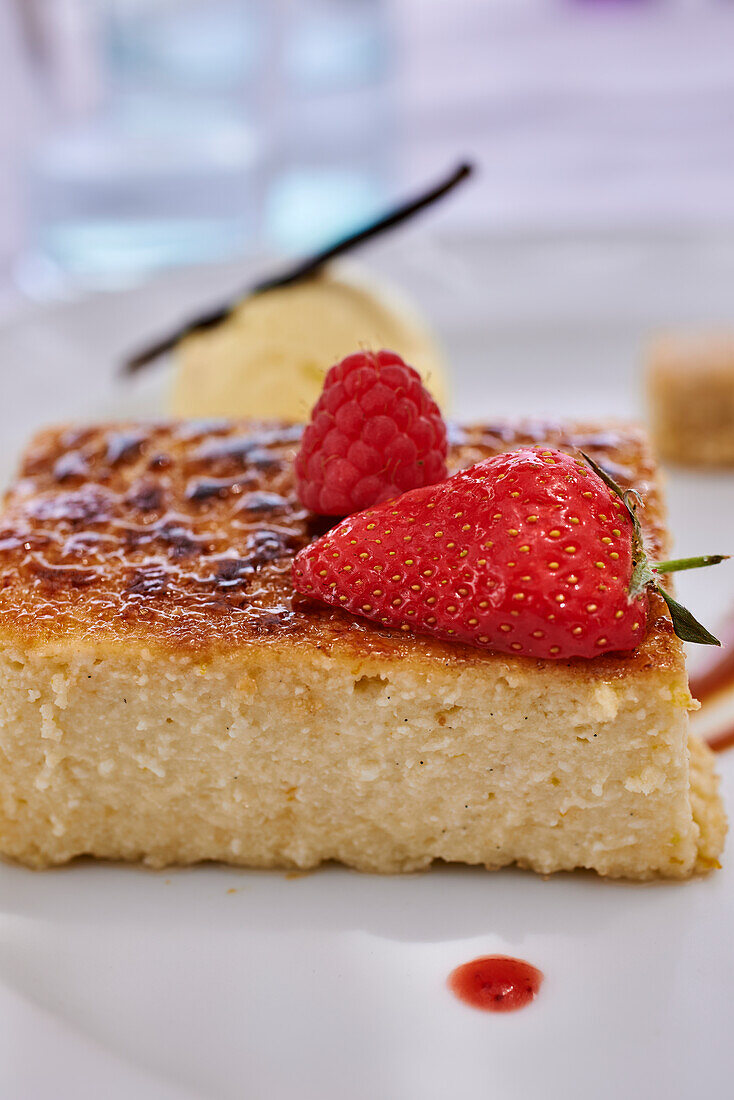 Corsican brocciu cheesecake with berries