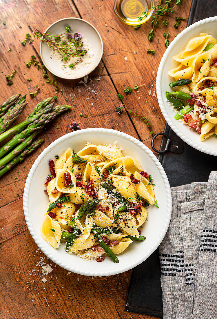 Pasta mit Spargel-Carbonara