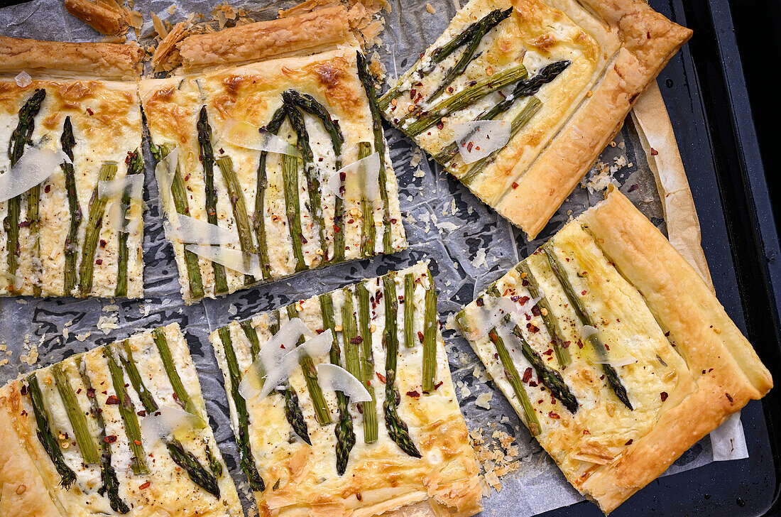 Asparagus tart with goat's cheese