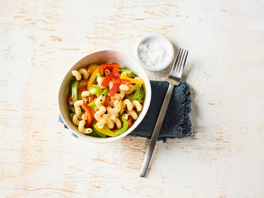 Bell bell pepper and pasta salad