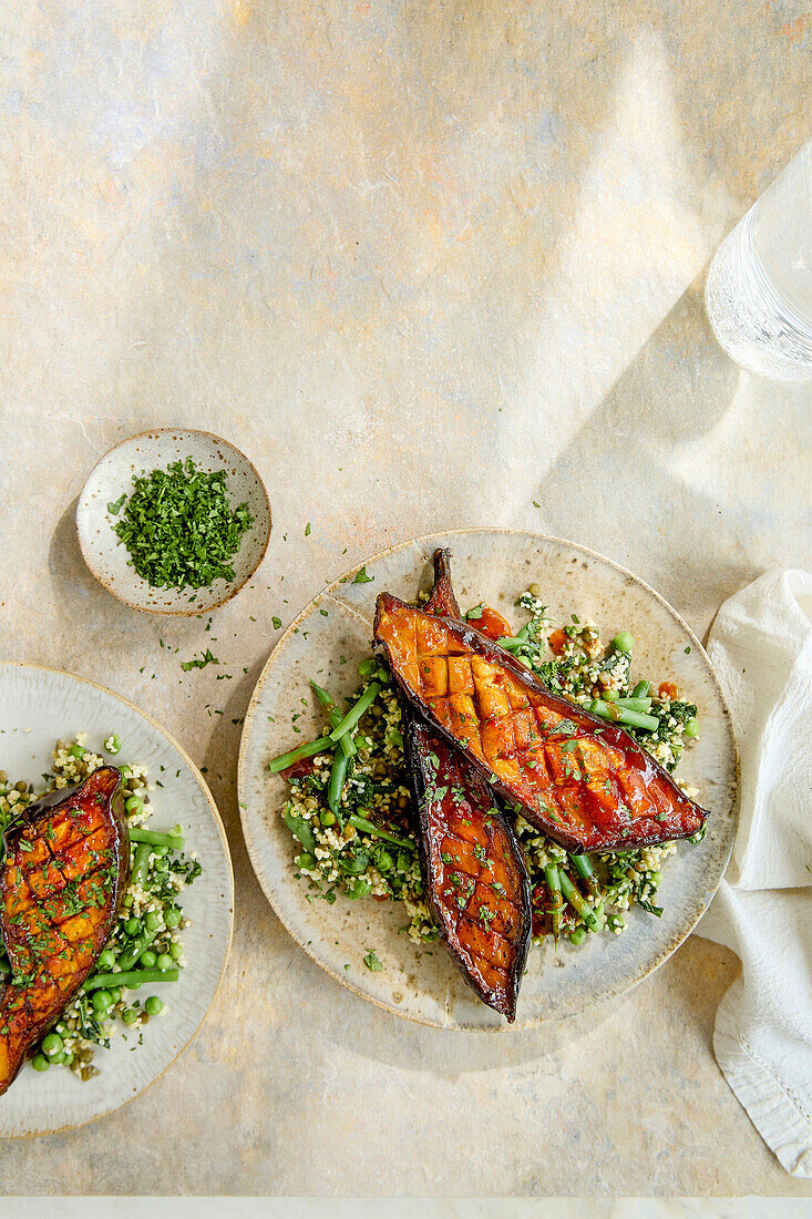 Harissa aubergine from the oven with vegetables