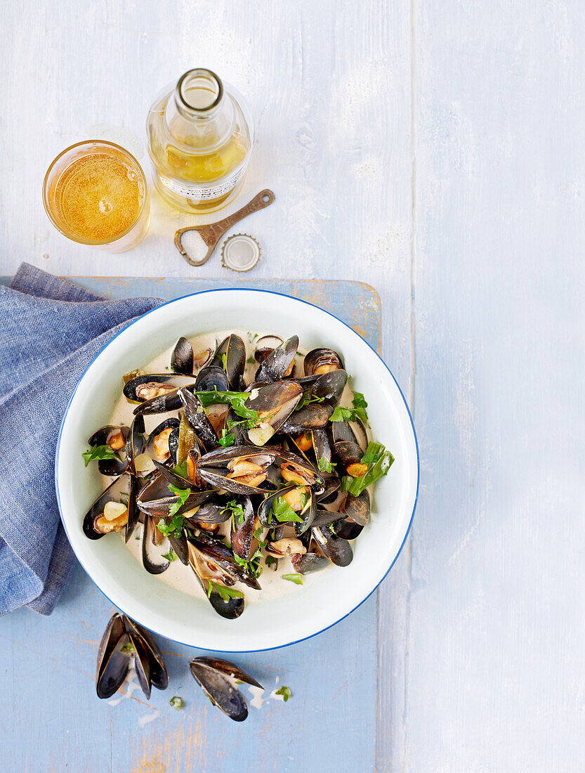 Mussels in white wine sauce