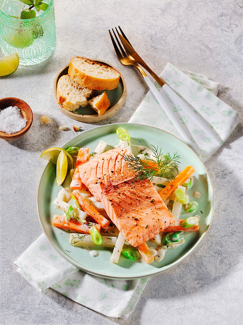  Salmon on vegetables, Light food, Vegetables in the lead role 