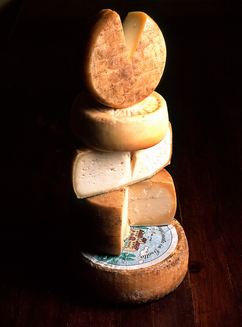 Various types of Pecorino Toscano cheese