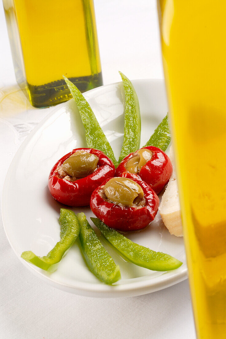 Stuffed peperoncini with green peppers and olive oil