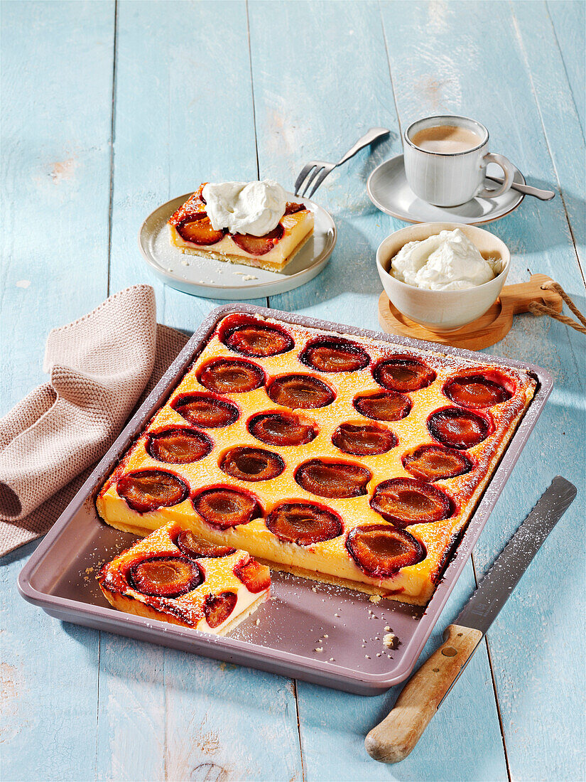 Plum cheesecake from the tray