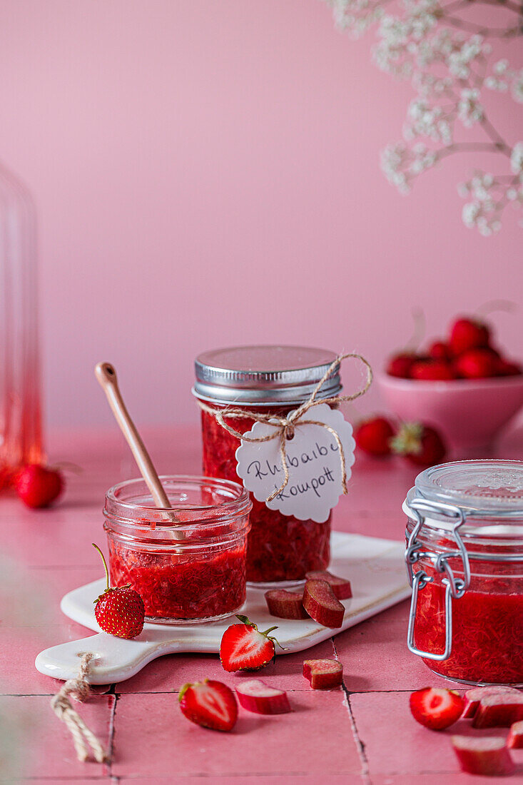 Rhubarb compote with strawberries