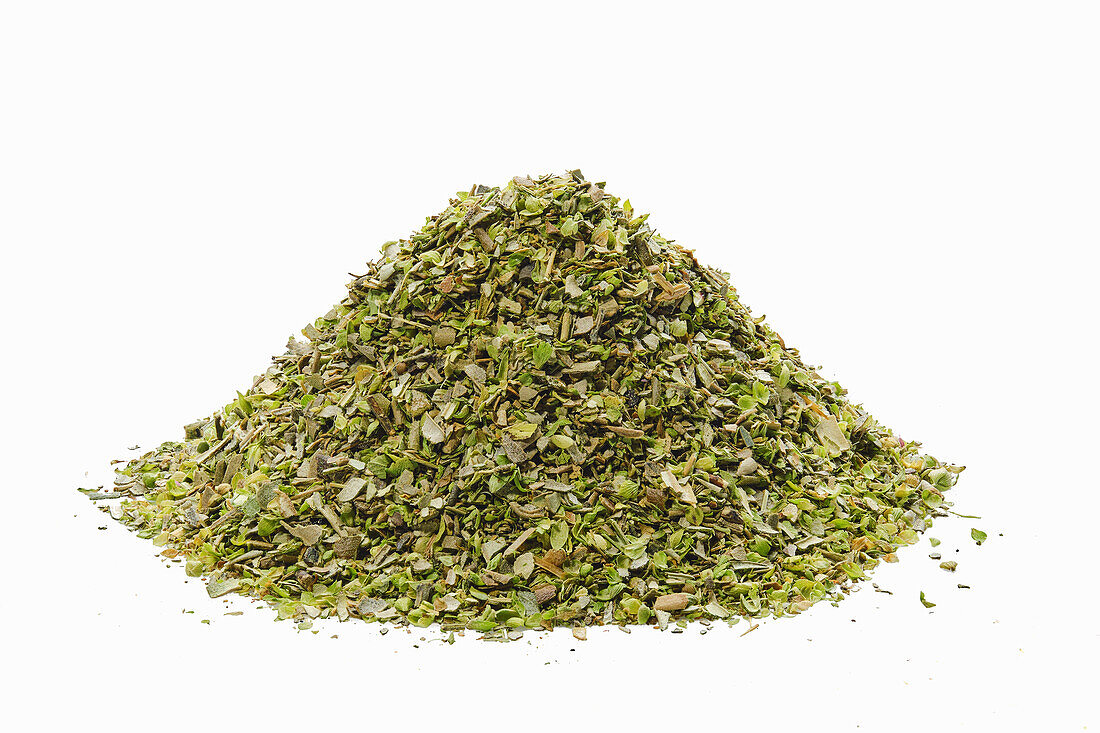 Dried, crushed oregano flakes