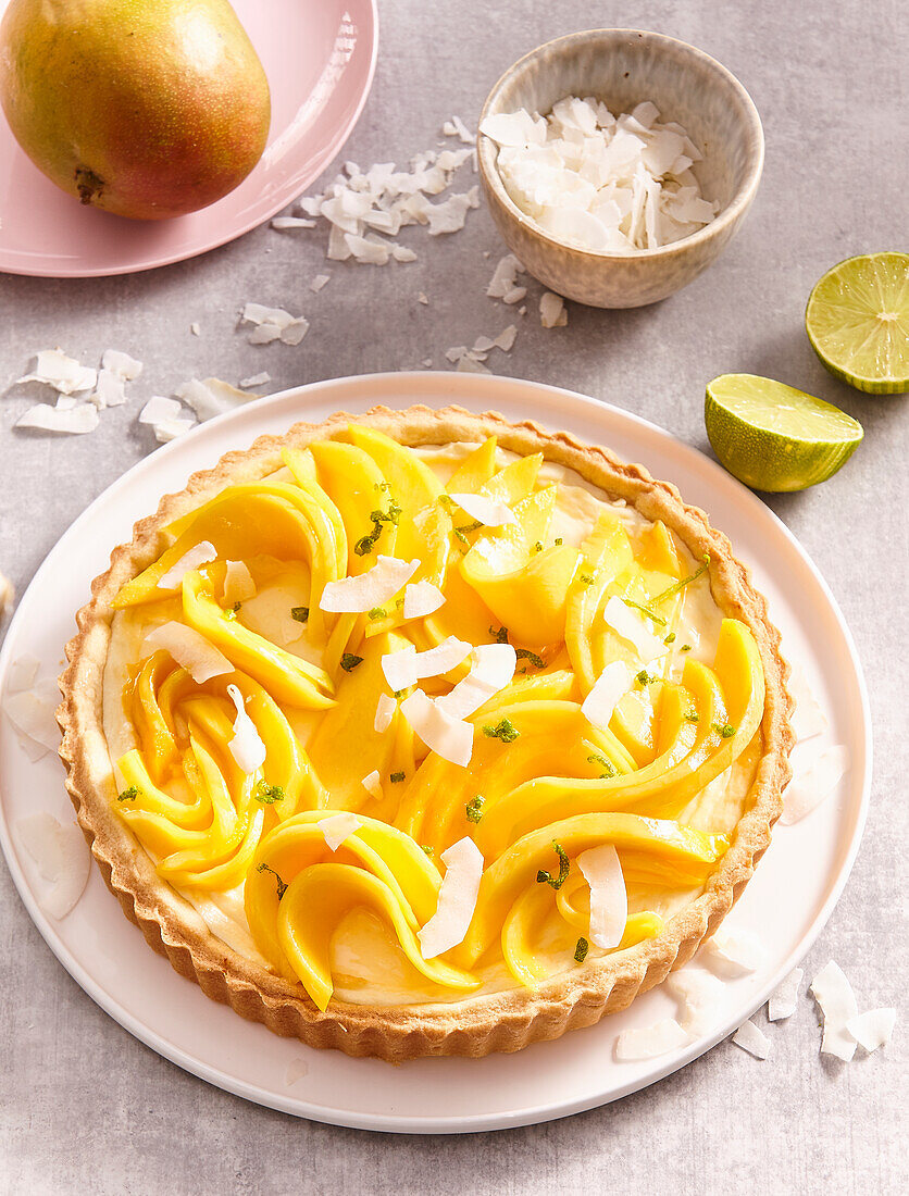 Mangotarte mit Kokos und Limette