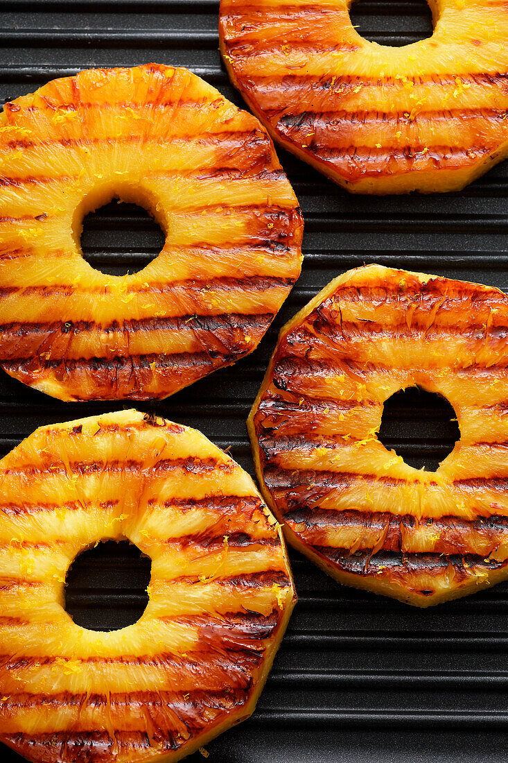 Grilled pineapple slices