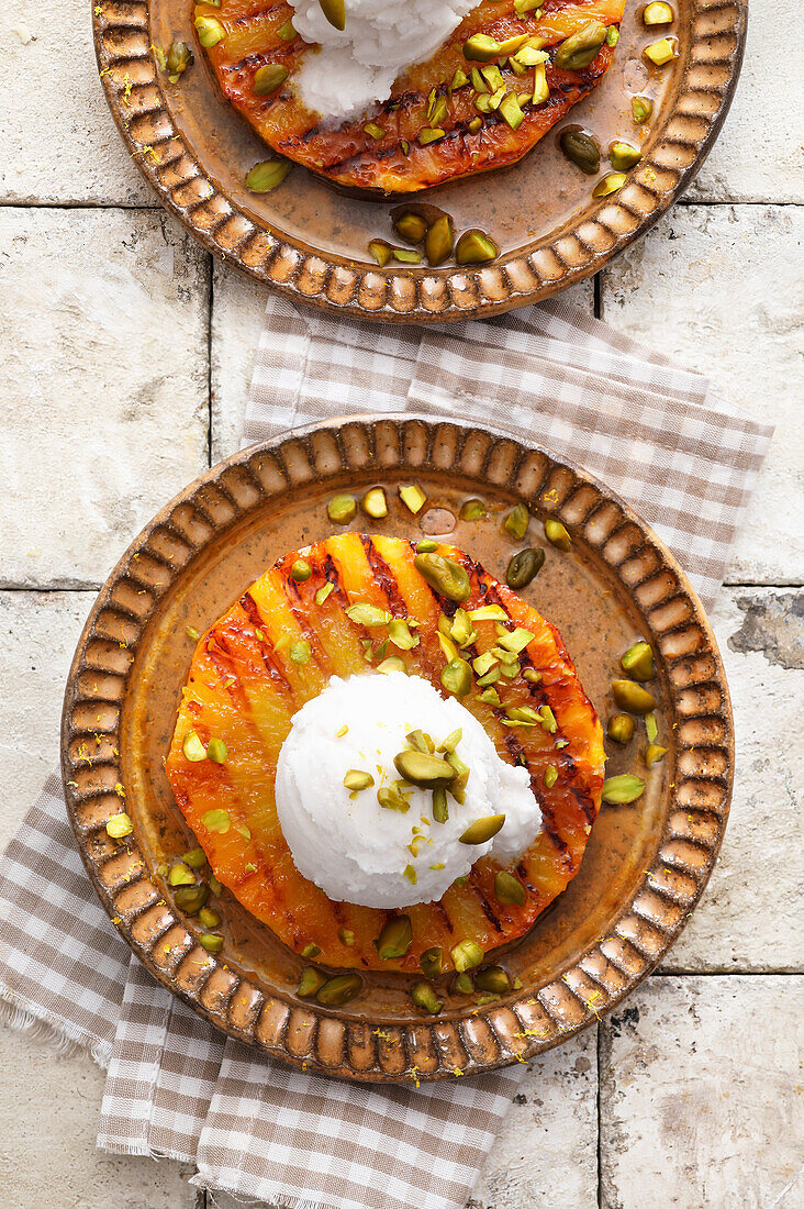 Grilled pineapple with coconut ice cream