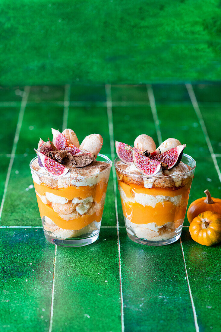 Pumpkin tiramisu with figs and honey