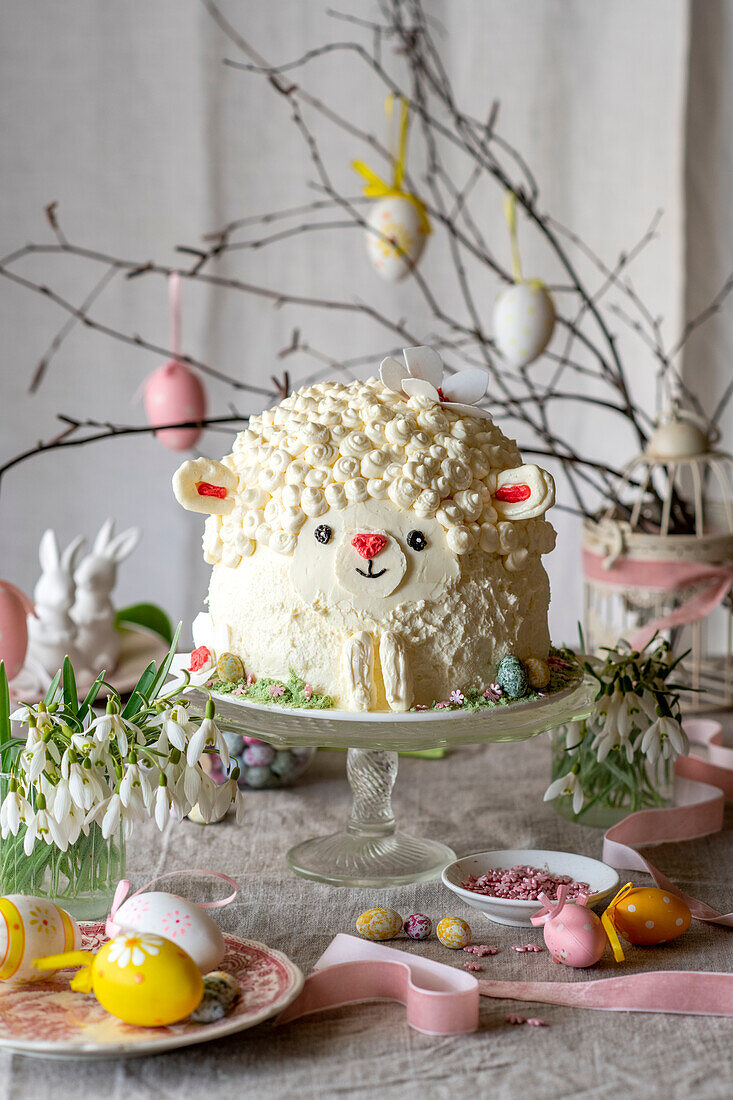 Buttercream lamb cake for Easter