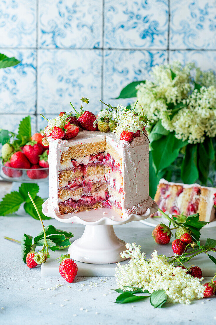 Strawberry elderflower buttercream cake