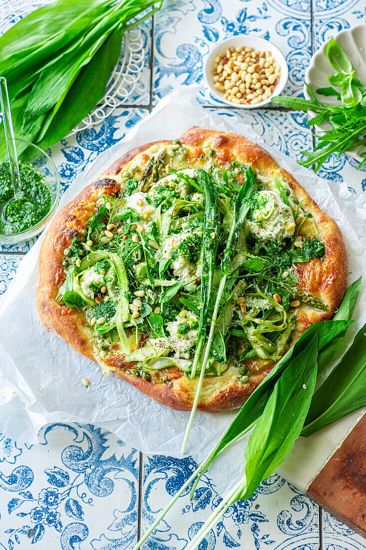 Wild garlic pizza