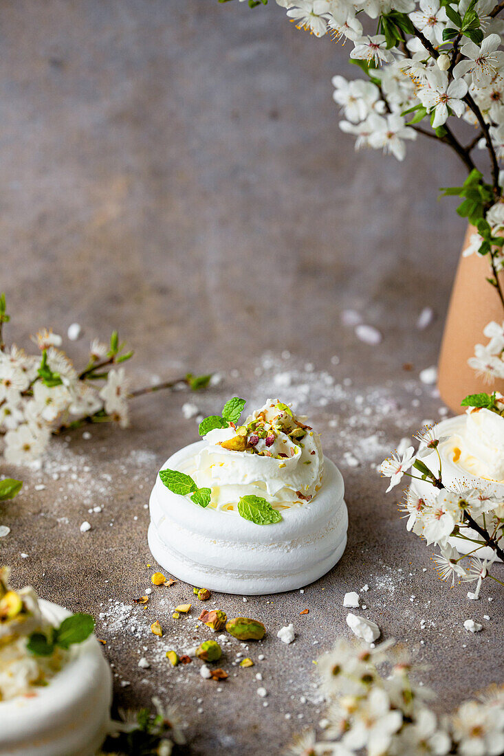 Meringues mit Pistaziencreme