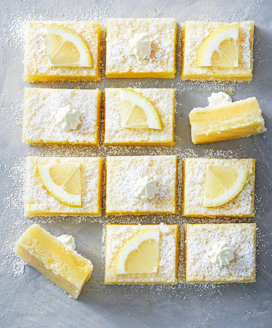 Gluten-free lemon slices with powdered sugar