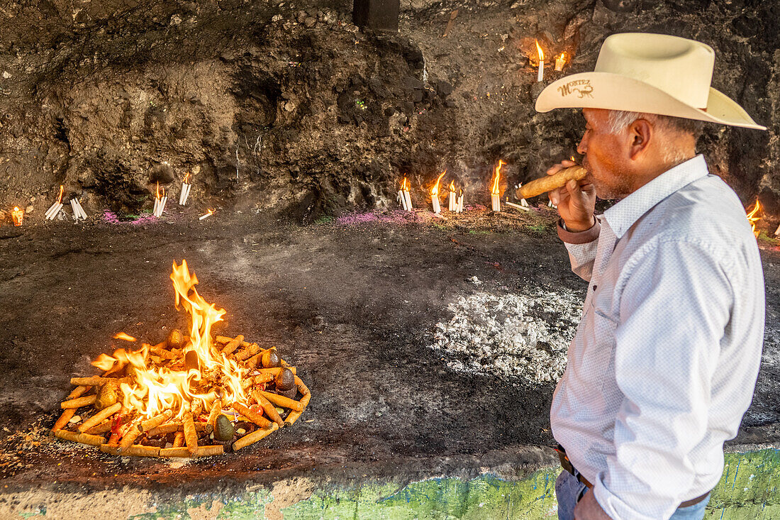 Ritual to unbewitch a person San Juan Huehuetenango Guatemala