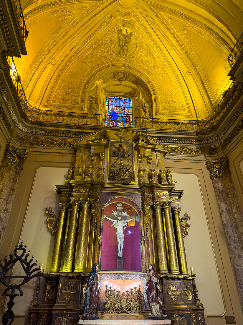 Christus von Buenos Aires Statue im Querschiff der Metropolitan-Kathedrale, Buenos Aires, Argentinien. Geschnitzt von dem portugiesischen Bildhauer Manuel de Coyto im Jahr 1671.