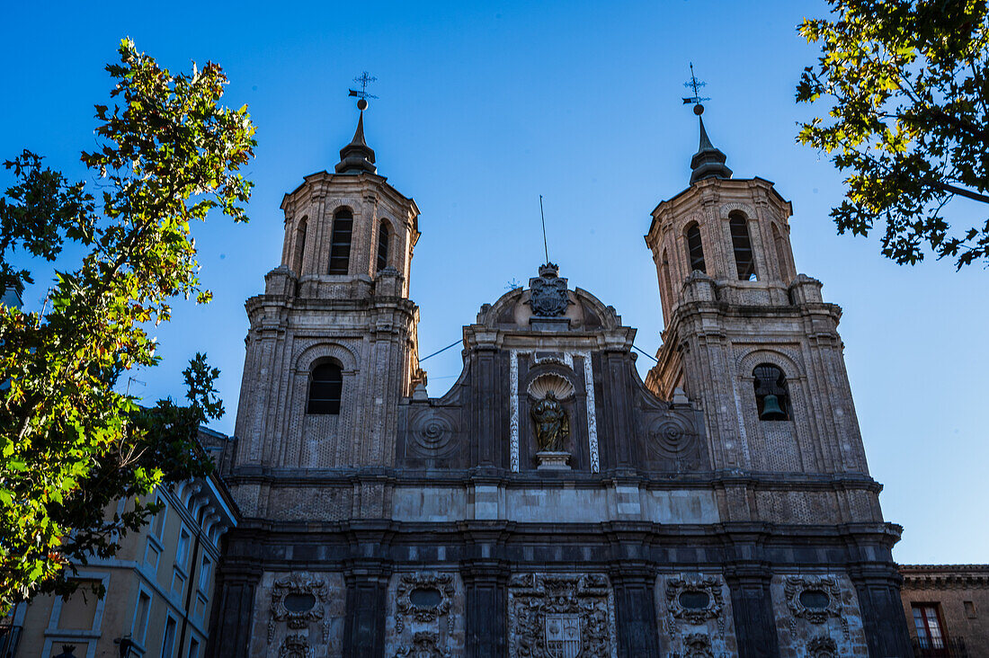 Kirche Santa Isabel von Portugal oder San Cayetano auf der Plaza del Justicia in Zaragoza, Spanien