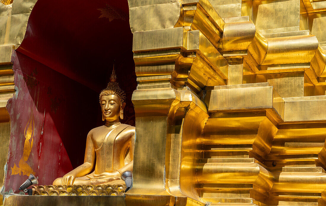 Buddhist temple in Chiang Mai, Thailand, Southeast Asia, Asia