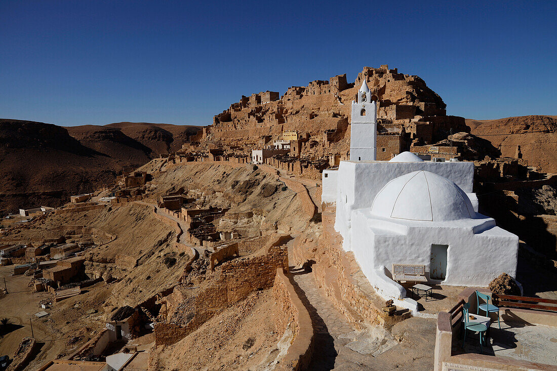 The hilltop town of Chenini, known for its Berber troglodyte structures, Tataouine region, southern Tunisia, North Africa, Africa