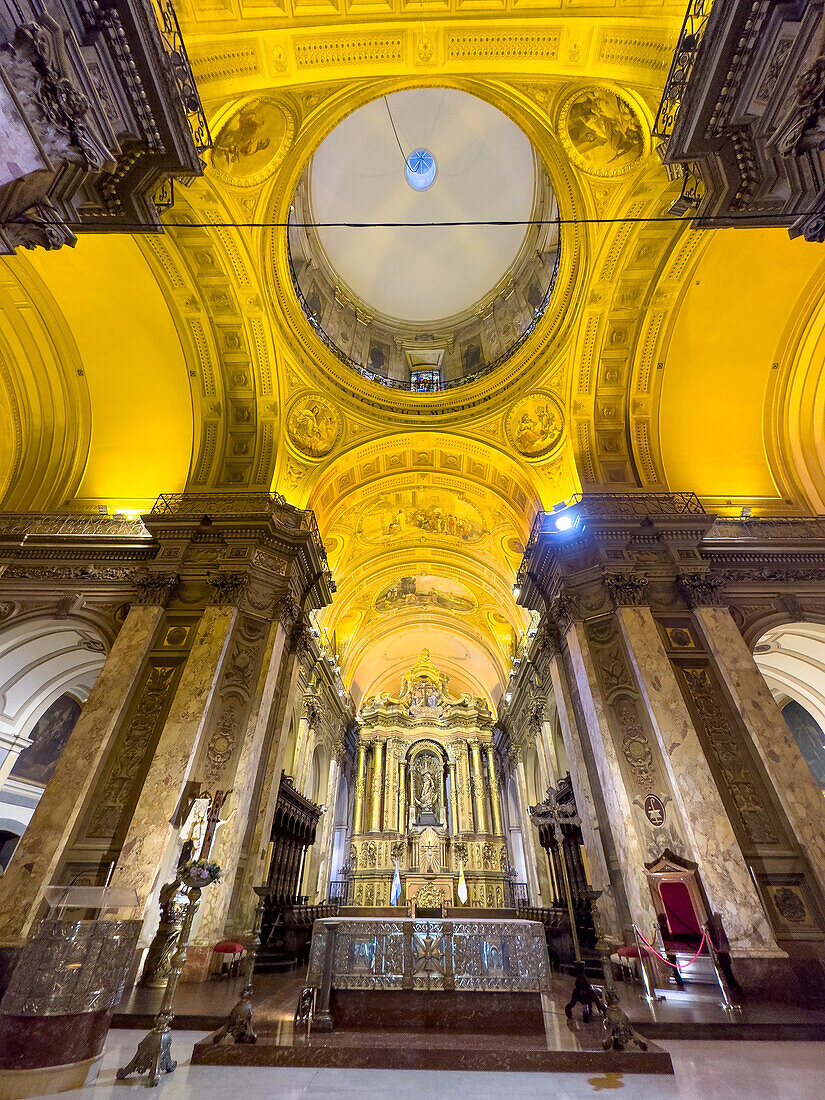 The main altarpiece in the apse of the Metropolitan Cathedral, Buenos Aires, Argentina. The statue of the Vigin Mary was by Spanish sculptor Isidro Lorea in 1785.