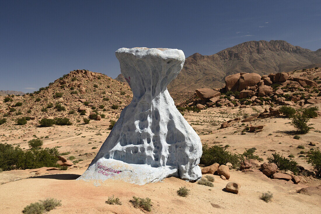 Bemalte Felsen in Tafraoute, Anti-Atlas, Marokko, Nordafrika, Afrika