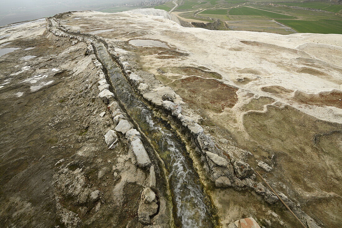 Travertinbecken und Terrassen der Baumwollburg von Pamukkale, UNESCO-Weltkulturerbe, Anatolien, Türkei, Kleinasien, Asien