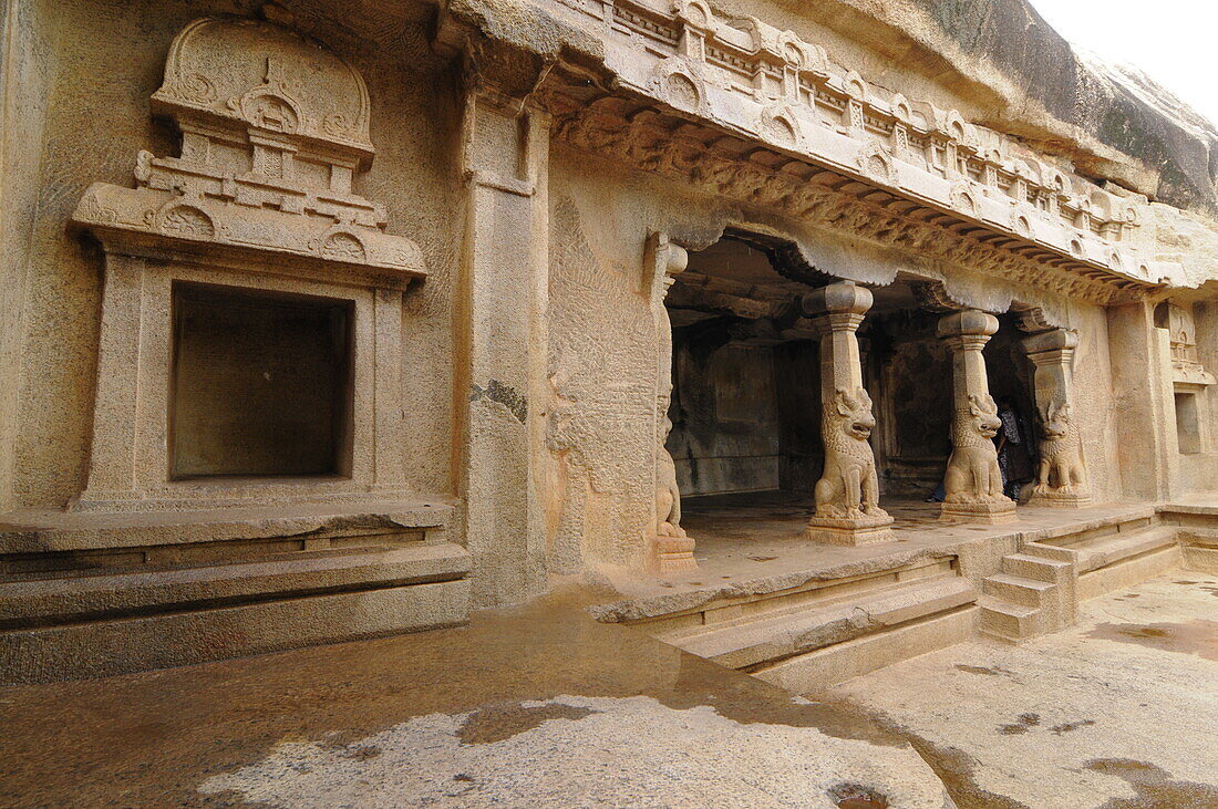 Ramanuja Mandapam, in Fels gehauener Tempel, Mahabalipuram, UNESCO-Weltkulturerbe, Tamil Nadu, Indien, Asien