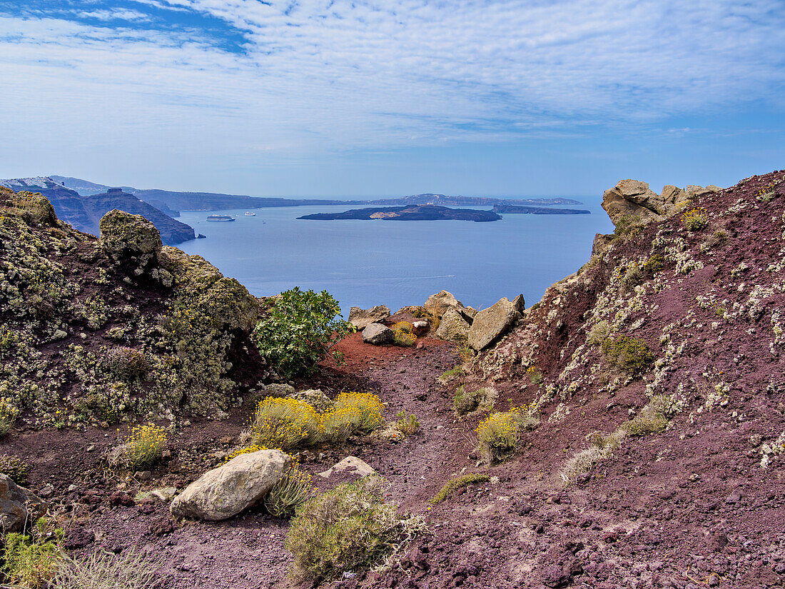 Landscape of the caldera, Santorini (Thira) Island, Cyclades, Greek Islands, Greece, Europe