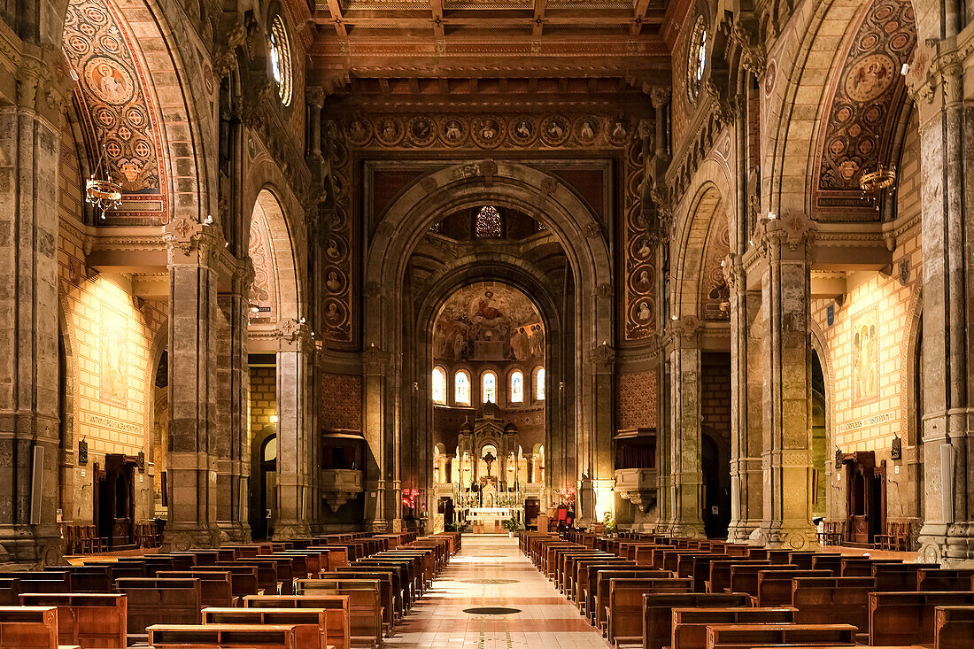 Interior of Corpus Domini Church, blending Neo-Romanesque, Neo-Byzantine, and Art Nouveau styles, completed in 1901, elevated to minor basilica status by Pope Pius XII, Milan, Lombardy, Italy, Europe