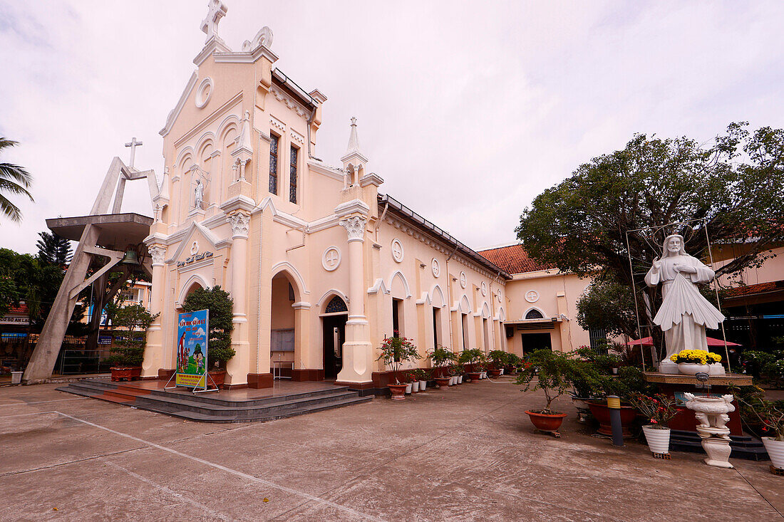 Die Kathedrale von Can Tho, erbaut während der französischen Kolonialzeit, Can Tho, Vietnam, Indochina, Südostasien, Asien