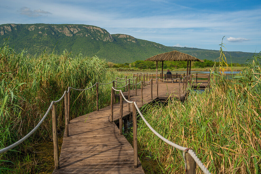 Blick auf den Jet-See und den Ubombo-Berg vom Ghost Mountain Inn, Mkuze, Provinz KwaZulu-Natal, Südafrika, Afrika