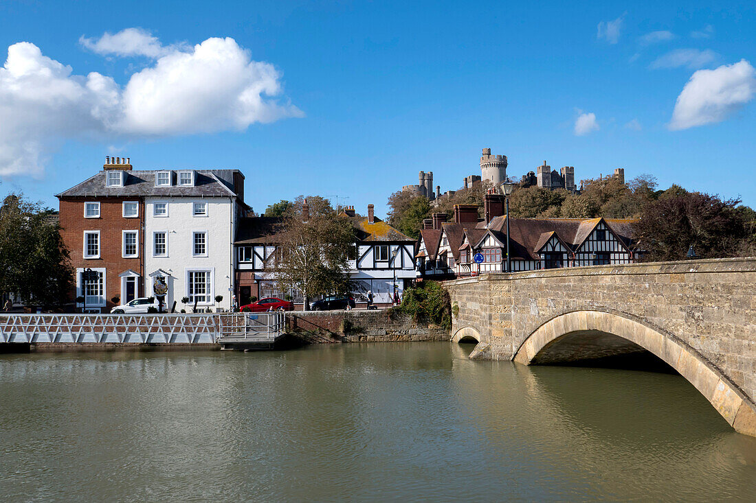 River Arun and Arundel Castle, West Sussex, England, United Kingdom, Europe