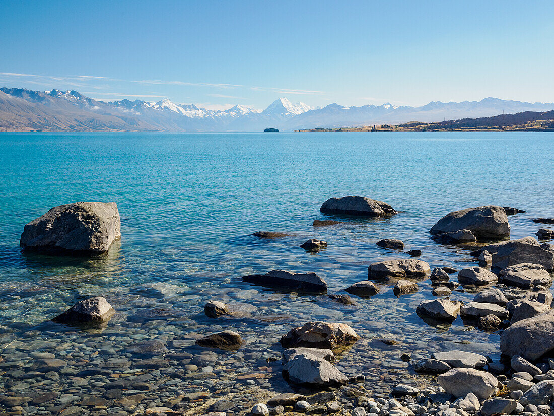 Lake Pukaki mit Aoraki (Mount Cook) in der Ferne, Südinsel, Neuseeland, Pazifik