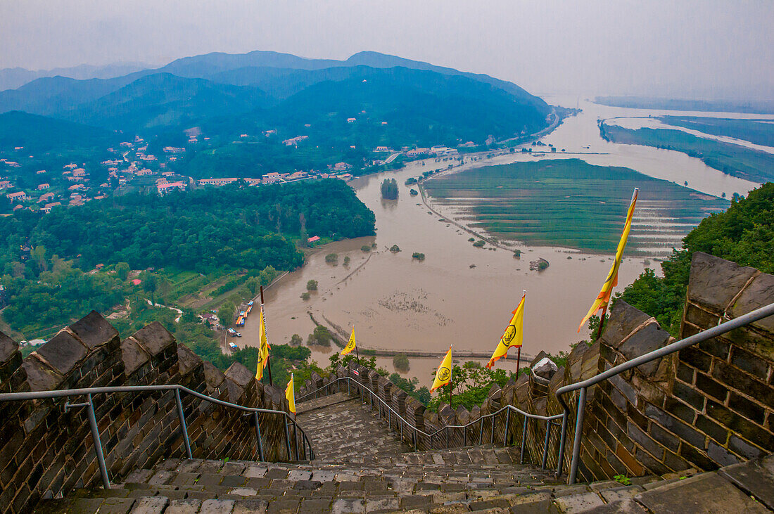 Die Große Mauer am Tigerberg, UNESCO-Weltkulturerbe, in Dandong, Liaoning, China, Asien