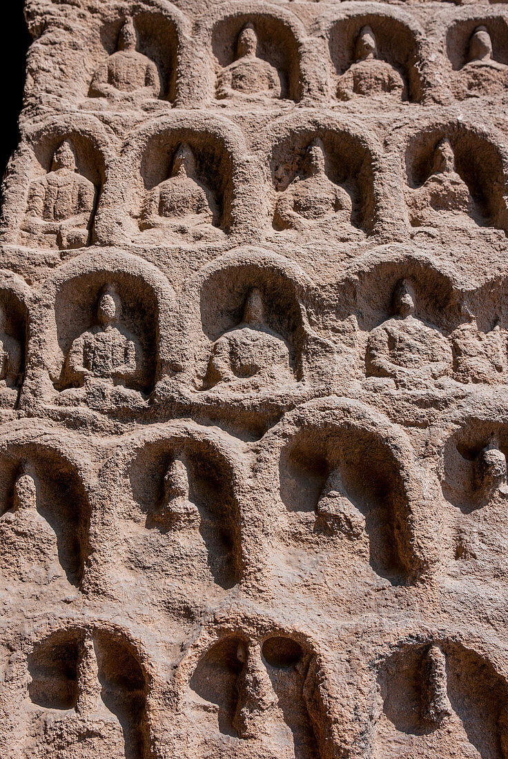 Die Yungang-Grotten, alte buddhistische Tempelgrotten, UNESCO-Welterbestätte, Shanxi, China, Asien