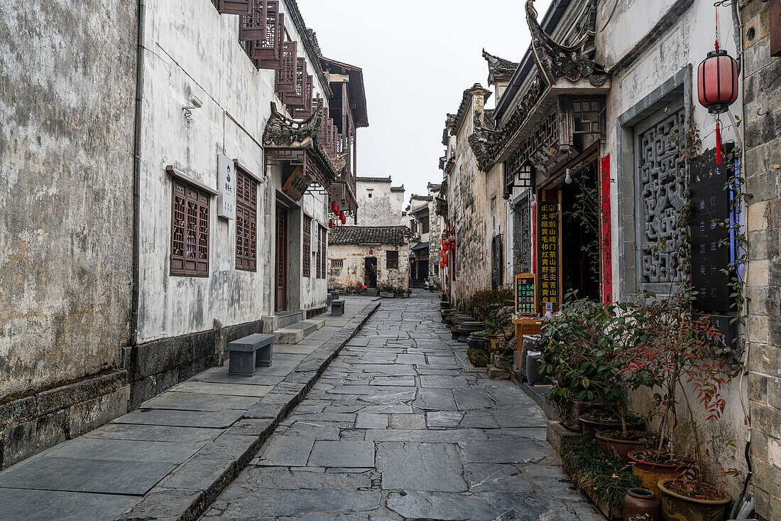 Kleine Gasse, historisches Dorf Xidi, UNESCO-Welterbestätte, Xidi, Anhui, China, Asien