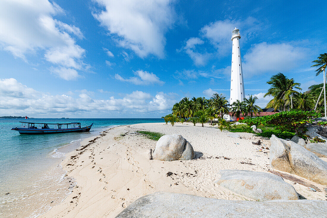 Old Indie Lighthouse, Lengkuas Island, Belitung island off the coast of Sumatra, Indonesia, Southeast Asia, Asia