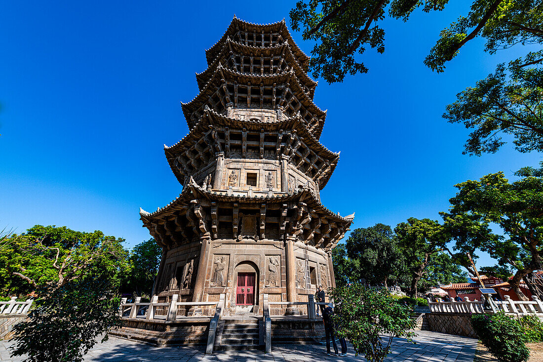 Pagoda in the Kaiyuan Temple, UNESCO World Heritage Site, Quanzhou, Fujian, China, Asia