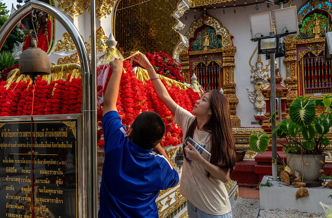 Chinese New Year celebrations in Chinatown, Chiang Mai, Thailand, Southeast Asia, Asia