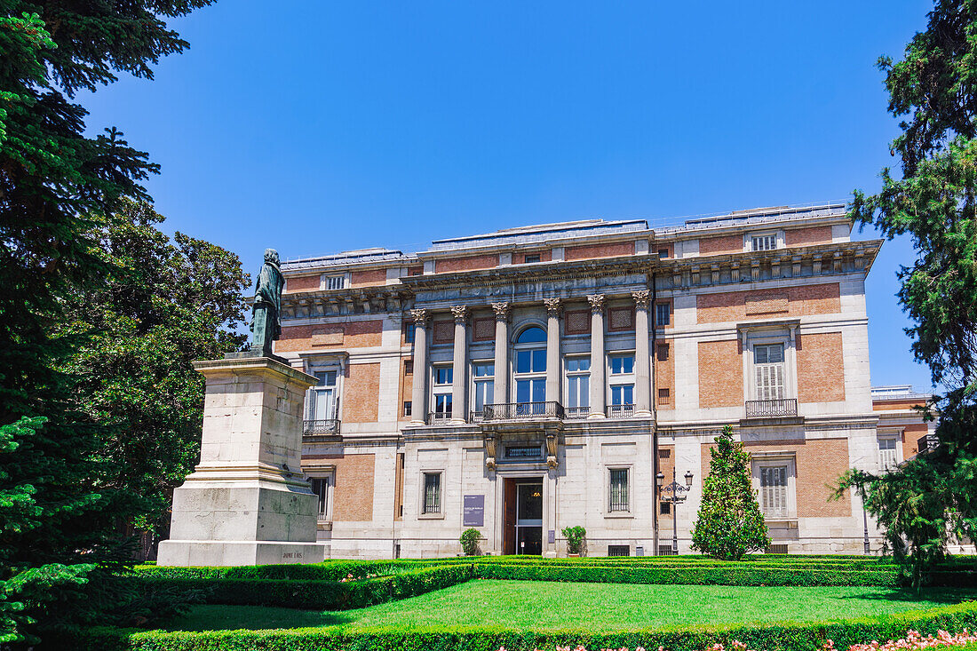 Puerta de Murillo, side entrance facade of The Prado Museum, with statue of artist Bartolome Esteban Murillo, Madrid, Spain, Europe